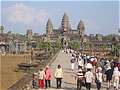   (Angkor Wat), - (Siem Reap), . (700x525 134Kb)